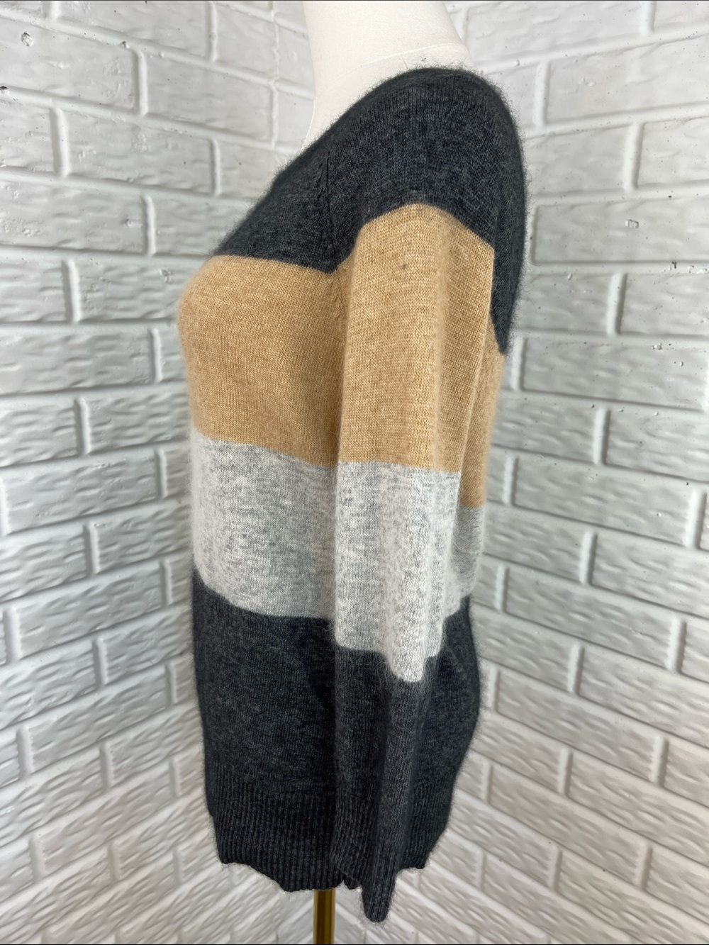 FENN WRIGHT MANSON ANGORA BLEND COLORBLOCK STRIPE SWEATER SZ MD - Picture 4 of 12